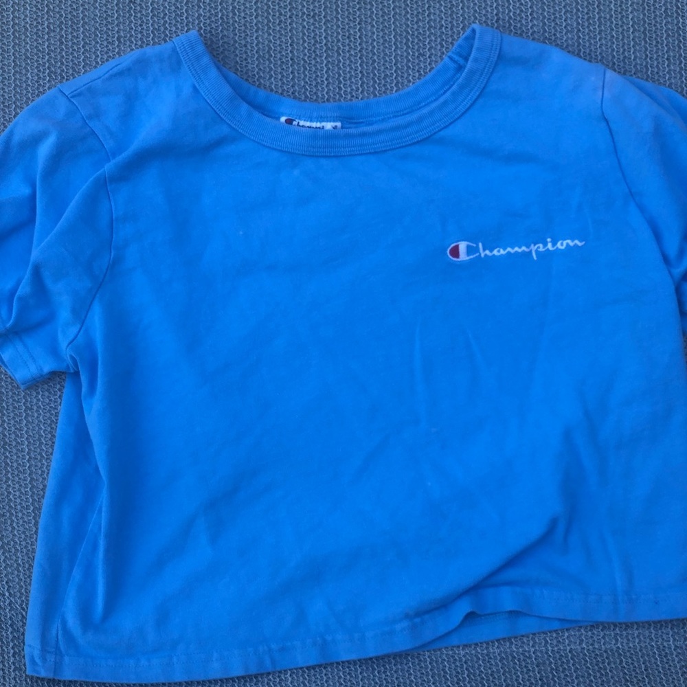 Champion Cropped Tee